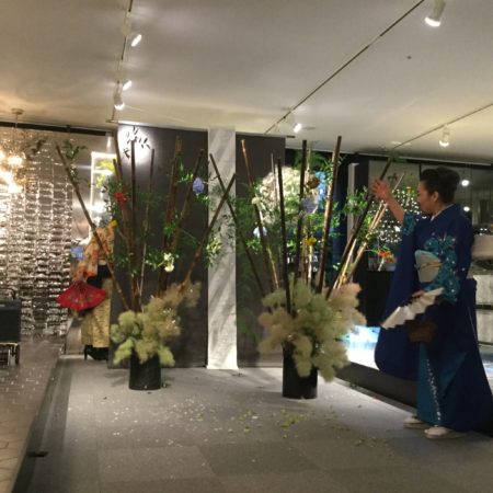 「華道×音楽」いけばなLIVE は、*七夕ファンタジー * in “セレブなキッチン “トーヨーキッチンショールーム