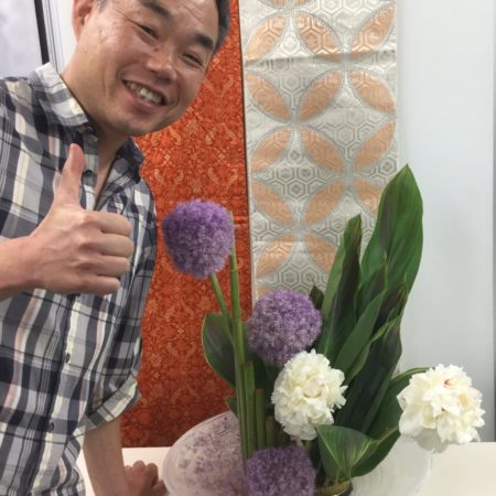 いけばなで自己変革！ 社長ご就任前、ご就任後で作品のスケール感が大きく変わった！！！
